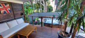 Ocean Breeze, Byron Bay